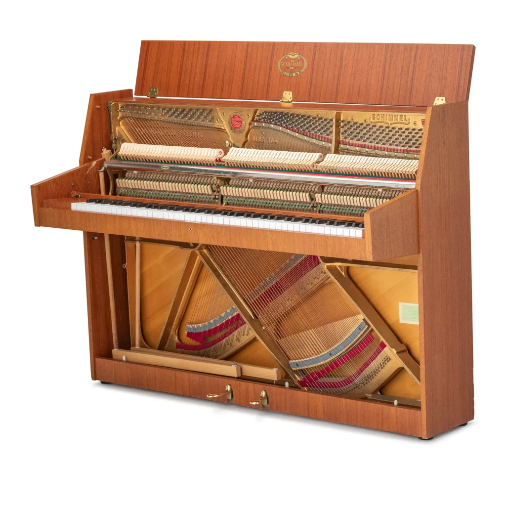 Schimmel 104,