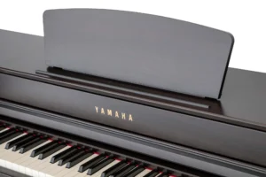 Yamaha CLP-535,